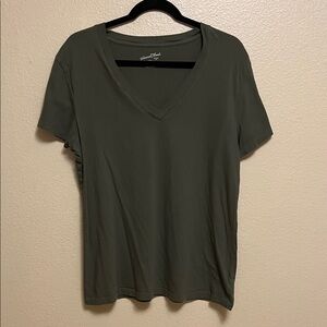 Universal Thread Dark Green V-Neck Tee